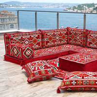 Ensemble de canapés en tissu arabe rouge en forme de L avec sièges d'angle rembourrés avec éponge pour une utilisation en appartement