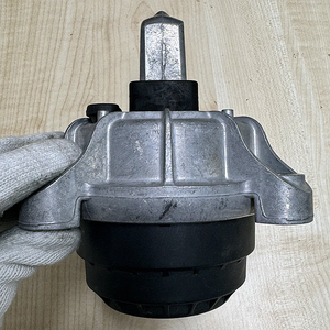 Supporto Motore Destro 22117935142 per BMW Serie 5 6 7 F10 F07 F11 F12 F13 F06 F01 - Product Image 3
