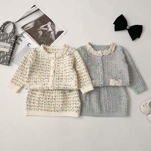 2025 nouveau Style filles vêtements ensembles petit costume <span class=keywords><strong>jupe</strong></span> <span class=keywords><strong>tricot</strong></span>é pull à la mode commerce extérieur vêtements pour enfants - Product Image 1