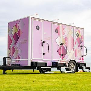Remorque de toilette portable de luxe à 4 stalles Remorque de toilette mobile approuvée par l'UD DOT pour les mariages et les occasions spéciales - Product Image 1