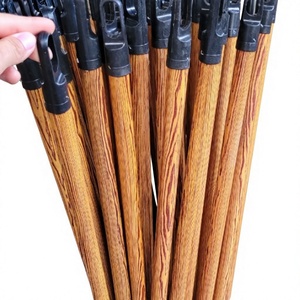 Artículo doméstico de plástico de grano de madera mango de escoba recubierto de PVC y palo de escoba mango de escoba de madera de eucalipto extremo sombrero palo de mopa - Product Image 1