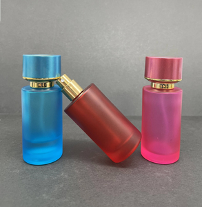 Aceite de Fragancia de Lujo 50ml Azul Rojo Rosa Mate Transparente con Pulverizador, Tapa Acrílica, Atomizador Redondo de Vidrio, Botella de Perfume - Product Image 5
