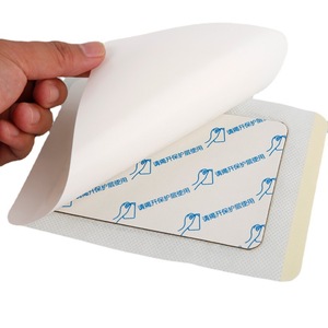 Venta al por mayor de fábrica de yeso negro, tela no tejida blanca, adhesivo termofusible, ungüento de cera de abejas, yeso negro para discos lumbares - Product Image 1