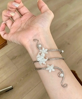 Bracelet manchette floral féerique pour le bras, accessoires de cosplay Renaissance et Halloween, cadeau pour elle, bracelet manchette fleur de fée