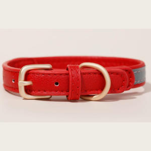 Collar para Mascotas de Lujo, Premium, Clásico, Impermeable, con Hebilla Ajustable, Material de Cuero Suave, Diseño Elegante en Rosa para Perros y Gatos - Product Image 3
