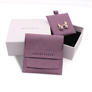 Petite enveloppe en velours personnalisée avec rabat Pochette à bijoux en microfibre Bolvas Para Joya avec logo imprimé pour l'emballage et le stockage - Product Image 4