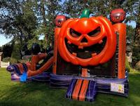 Château gonflable commercial d'Halloween, structure de saut gonflable pour célébrations de vacances avec souffleur