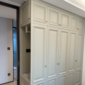 Armadio Moderno in Legno con Ampio Spazio di Archiviazione e Cassetti, Costruzione Robusta per Organizzare i Vestiti in Camera da Letto - Product Image 1