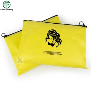 ถุงซิปล็อคแบบรีไซเคิลเคลือบด้านโฮโลแกรมพิมพ์โลโก้ได้ วัสดุ PE กันน้ำ สำหรับบรรจุภัณฑ์วิกผม รองเท้า ถุงเท้า ซิปแบบสไลเดอร์ - Product Image 1