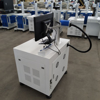 Machine de marquage laser à fibre de bureau Raytu équipée d'un dispositif rotatif pour une gravure de haute précision