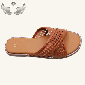 Nouvelles <span class=keywords><strong>sandales</strong></span> et pantoufles plates décontractées pour femmes, design estival, <span class=keywords><strong>sandales</strong></span> et pantoufles rétro à brides croisées et à tissage ouvert pour femmes - Product Image 4