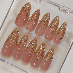 Faux ongles en gel de luxe, style œil de chat, punk, très demandés, <span class=keywords><strong>argent</strong></span> doré brillant, avec breloques 3D, forme amande, pour femme - Product Image 1