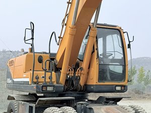 Excavatrice sur pneus Hyundai 210W-9 150-7 150 d'occasion à vendre, importée, originale/de construction, Hyundai 210W-9 150-7 150 d'occasion - Product Image 3