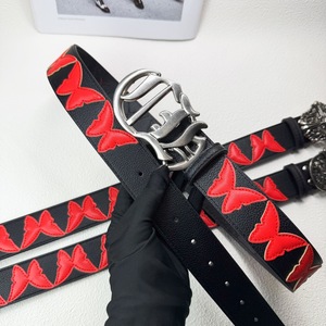 <span class=keywords><strong>Cintura</strong></span> Vintage in Lega con Patch in Pelle e Farfalla <span class=keywords><strong>Rossa</strong></span>, Unisex, 3.7cm X 108cm, Stile Roller Funk Lip Cross America Celebrity - Product Image 3