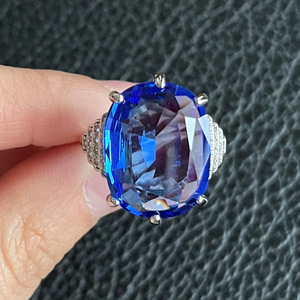 Anello dal design ovale di colore blu, anello da dito dallo stile elegante per donna - Product Image 3