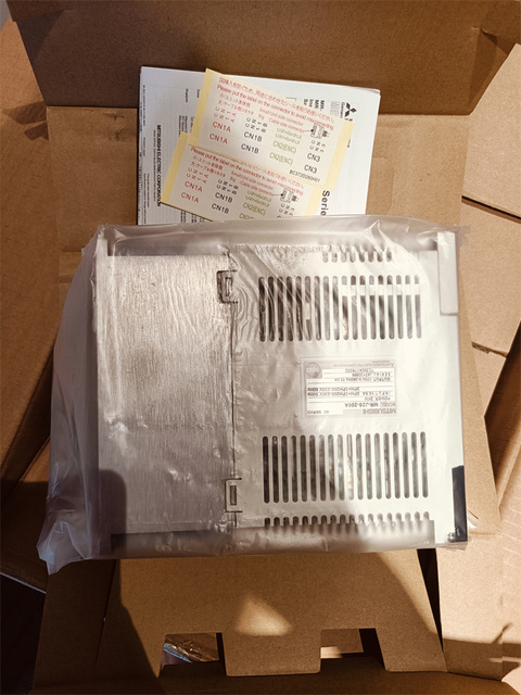 MR-J2S-200A Industrial Motion Control Supply Servo Amplifier VFD AC Drive in Stock Three Phase Power for Industrial Use