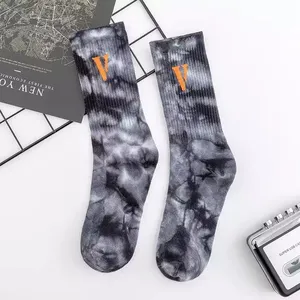 New Fashion Big V Unisex Adult Damen Griff Luxus Socken Großhandel Socken