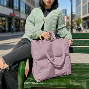 Bolso de Mano para Portátil de Mujer, Color Amarillo Vibrante, Gran Capacidad, Suave y Acolchado, Tipo Puffer, para Uso Diario - Product Image 1