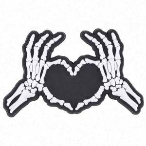 Anime Custom Halloween Horror Sally <span class=keywords><strong>Jack</strong></span> <span class=keywords><strong>Killer</strong></span> Scream <span class=keywords><strong>the</strong></span> Nightmare Before Christmas Cartoon Clog Charms Pvc Decoration Buckle - Product Image 4