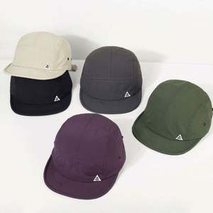 Gorra de béisbol deportiva unisex de 5 paneles, impermeable, con correa ajustable, visera corta, 100% algodón, para camping y running, venta al por mayor - Product Image 1