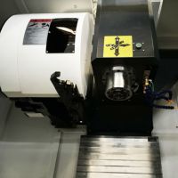Centre d'usinage vertical VMC1160 Hiwin BT40 à broche unique, vis à billes, changeur d'outils automatique, fraiseuse verticale