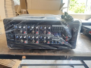 Chuyên Nghiệp Âm Thanh Mixer Âm Thanh Bảng Điều Khiển Giao Diện Hệ Thống Bàn Giao Diện 4, 6, 8 Kênh Với USB Với Màu Đen - Product Image 3