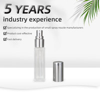Flacon pulvérisateur cylindrique en verre transparent 5ml/10ml vide rechargeable avec atomiseur à brume fine et buse argentée pour parfum, cosmétiques et désinfectant pour les mains