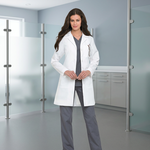 Batas de Laboratorio Médicas Unisex de Manga Larga Personalizadas al por Mayor, Material de Algodón, para Detección de Agujas, Uso Hospitalario para Médicos y Enfermeras, Muestra en 7 Días - Product Image 3