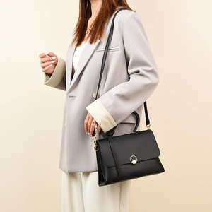 Sac à bandoulière pour femme en cuir, nouveau design 2026, avec fermoir tendance et couleurs contrastées, sac à main pour femme - Product Image 3