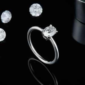 Bague de fiançailles et de mariage unisexe en argent sterling 925 avec diamant de qualité taille princesse de luxe - Product Image 2