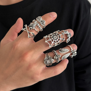 10 pz Set di anelli di pipistrello ragnatela gotico scuro Punk per uomo Hip-hop Color argento teschi con ala impilabile anello da dito gioielli di Halloween - Product Image 1