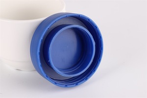 Borraccia sportiva in plastica senza BPA Madou 550ml con infusore di frutta e spremuta diretta <span class=keywords><strong>per</strong></span> attività all'aperto in <span class=keywords><strong>palestra</strong></span> - Product Image 3