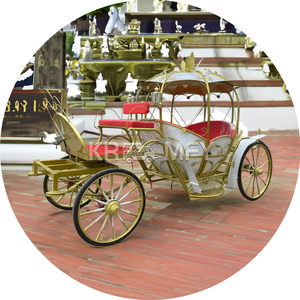 Calèche romantique classique à 4 roues pour mariage ou visite de Cendrillon Transport spécial élégant - Product Image 2