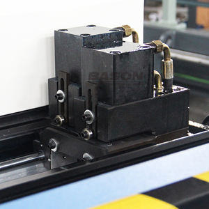 เครื่องขึ้นรูปท่อลมสี่เหลี่ยมสำหรับระบบปรับอากาศ สายการผลิตอัตโนมัติ 3 เครื่องขึ้นรูปท่อลมสำหรับระบบปรับอากาศ สายการผลิตอัตโนมัติ 3 เครื่องขึ้นรูปท่อลมสี่เหลี่ยมจากแผ่นโลหะ - Product Image 5