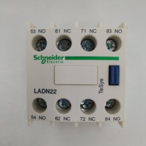 เดิมและใหม่ช่วยติดต่อบล็อก TeSys D 2NO + 2NC LADN22C ด้านหน้าติดตั้งในสต็อก - Product Image 3