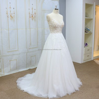 Robes de mariée de luxe de haute qualité en ligne Tulle doux moderne avec dentelle élégante et décoration d'appliques