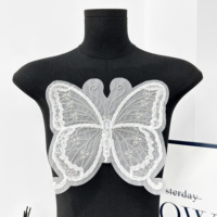 Applique papillon perlée en gros, patch brodé en maille blanche avec sequins pour accessoire vestimentaire