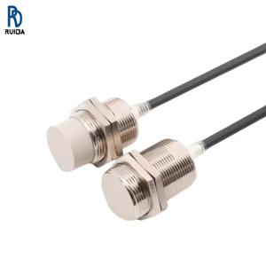 Capteur de proximité E2ex1r5e1 neuf en stock dans l'entrepôt E2E-X1R5E1 - Product Image 1