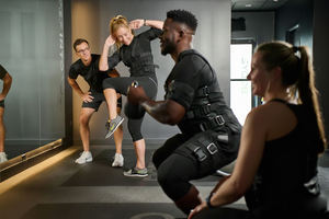 Kit de combinaison EMS professionnelle pour les startups - Product Image 6