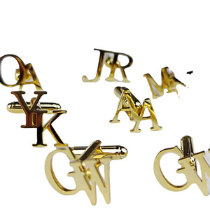 <span class=keywords><strong>Gemelli</strong></span> Personalizzati di Lusso Vintage in Acciaio Inossidabile Placcato Oro con 26 Lettere per <span class=keywords><strong>Uomo</strong></span> - Product Image 2