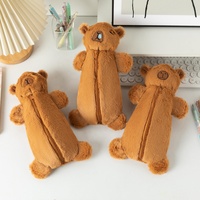 Mignon en peluche Capybara jouet porte-crayon Portable maquillage brosse sac sac de rangement fermeture éclair voyage sac cosmétique pour femmes fille étudiant