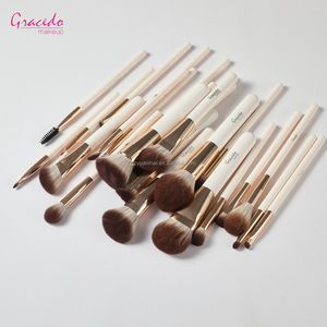 Juego de 25 Brochas de Maquillaje de Lujo con Elegante Estuche Redondo de Cuero PU Gris, Inserto de Espuma <span class=keywords><strong>EVA</strong></span>, Ultra Suaves, Sintéticas Premium - Product Image 3