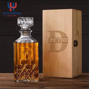 Wholesale 700ml Custom Logo Square Glass Liquor Whisky <b>Decanter</b> <b>Set</b> with 2 <b>Whiskey</b> Cups for Wedding - Product Image 2