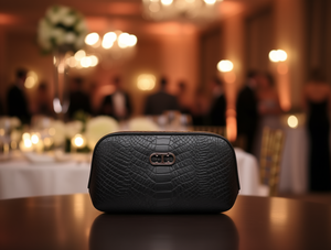 Borsa Clutch in Pelle da Donna con Manico Singolo e Chiusura Magnetica, Modello Tinta Unita, Borsa da Sera - Product Image 2