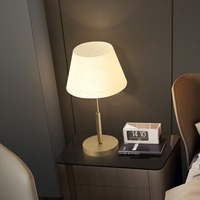 Lampe de table LED de style américain tout en cuivre, lumière ambiante blanc chaud 2700K - Design moderne de luxe pour chambre à coucher, chevet, salon