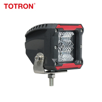 Vente en gros ODM : Phare de travail compact à 4 LED pour camions et véhicules tout-terrain