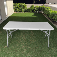 Table Basse Pliable Contemporaine de 1,5 m pour Salles à Manger, Espaces Extérieurs, Salons, Hôtels, Villas et Sous-Sols en Fer et Plastique Durables