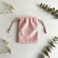 Pochette à bijoux en microfibre avec logo personnalisé, texture suédée douce, sac de rangement pour collier, bague, boucles d'oreilles, emballage cadeau pour bijoux