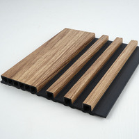Panneaux de Grille Décoratifs Modernes en Fibre de Bois de Bambou WPC Anti-humidité à Petites Côtes et Murs Hauts avec Rainures d'Emboîtement
