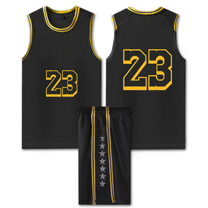Maillots de basket-ball rétro personnalisés pour hommes hauts d'entraînement avec logo de numéro de nom brodé respirant et estival - Product Image 3